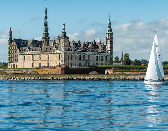 E-adventure e-bike tour to kronborg castle and louisiana museum bike tour copenhagen denmark